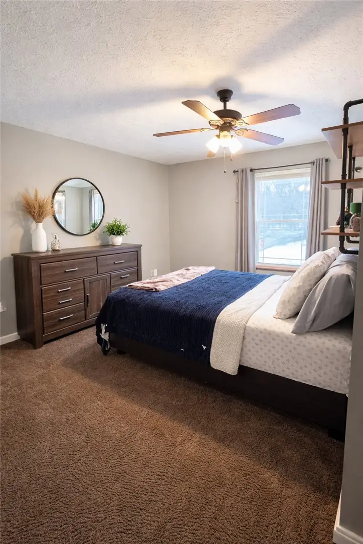 900 Glenwood Ct, Cranberry, PA 16066 - #2