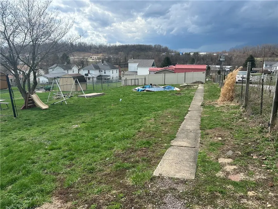 1310 Cambria Ave, Connellsville, PA 15425 - #3