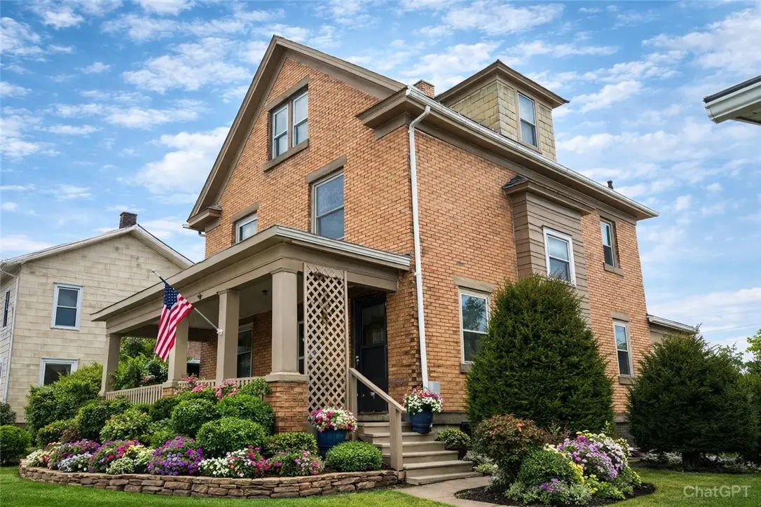 6 S 2nd St, Greenville, PA 16125 - #1