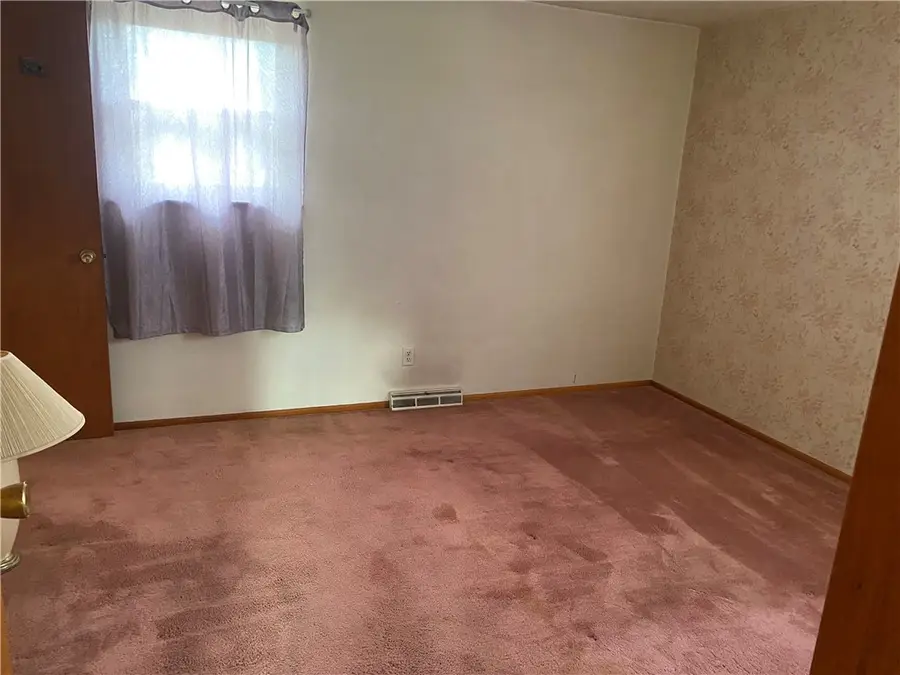 705 Redstone Dr, Allison Park, PA 15101 - #2