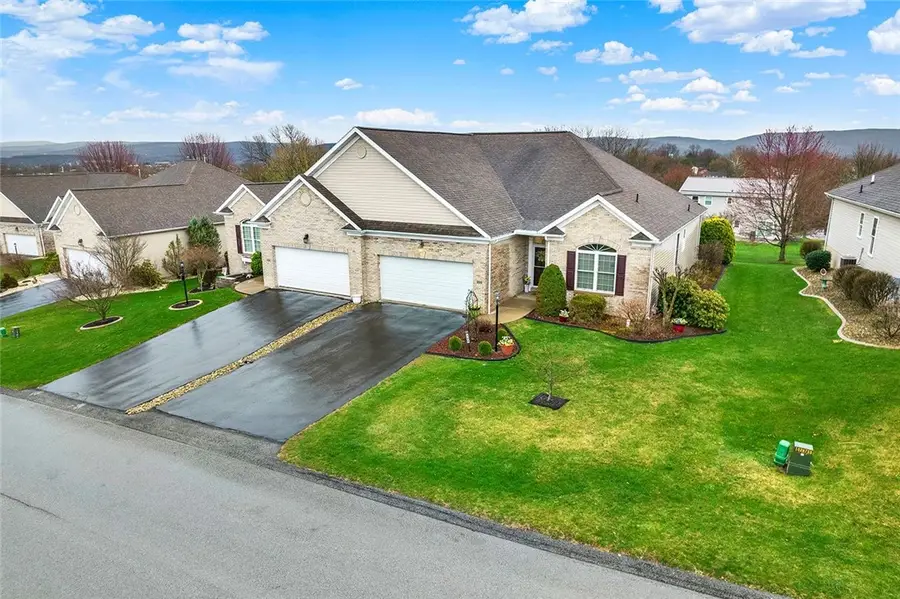 222 Denali Dr, Latrobe, PA 15650 - #2