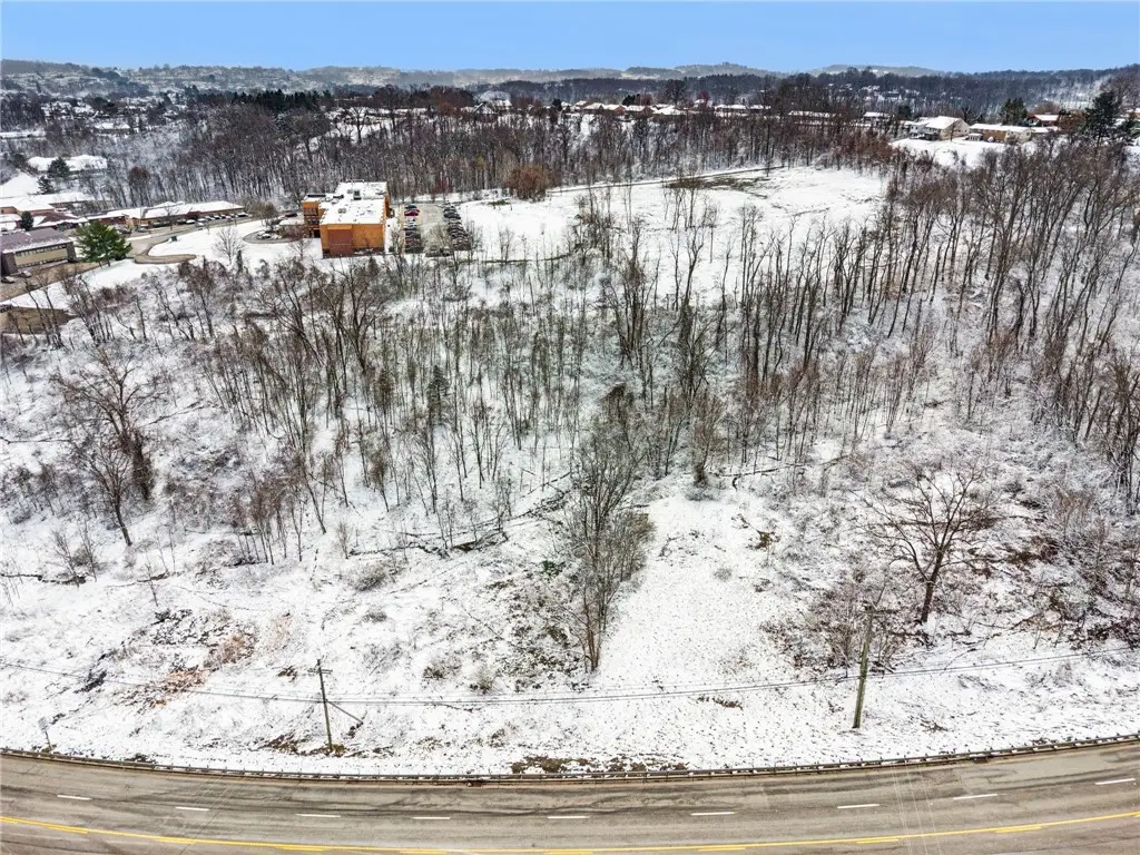 347 Mcclellandtown Rd, Uniontown, PA 15401 - #1