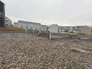 148 Sweetwater Dr, Moon, PA 15108 - #2