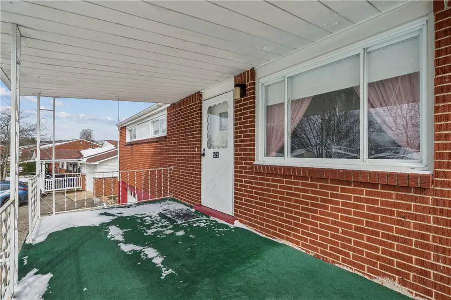 525 New Market Dr, Greensburg, PA 15601 - #3