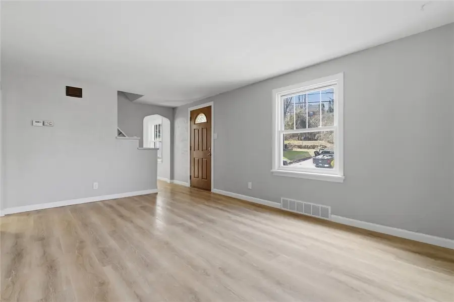 923 Craig St, McKeesport, PA 15132 - #3