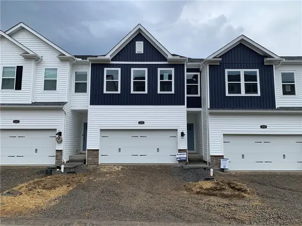 220 Paddock Lane, Harmony, PA 16037