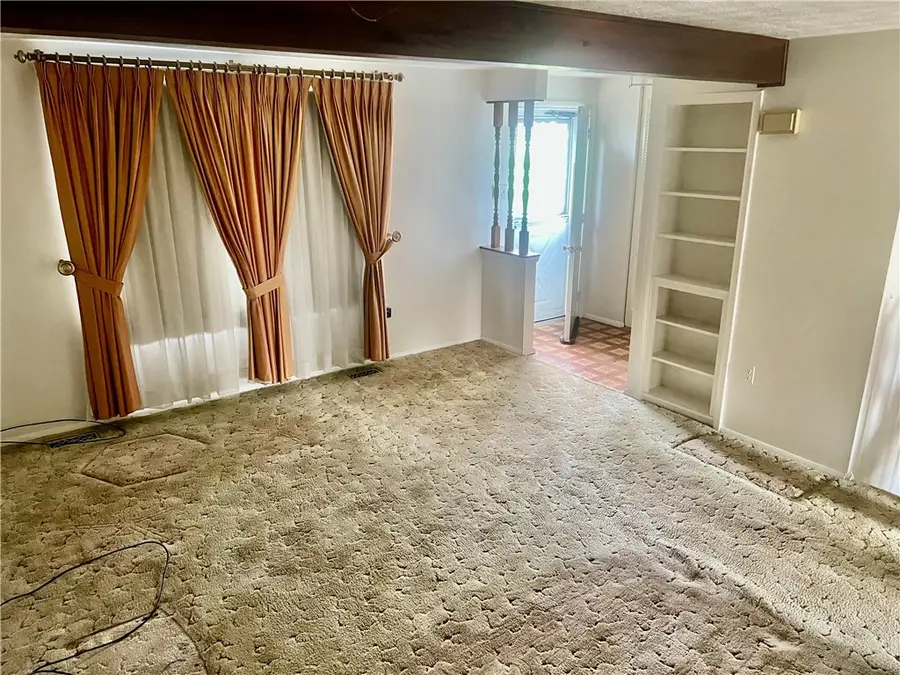 307 Countryside Dr, Robinson, PA 15136 - #2