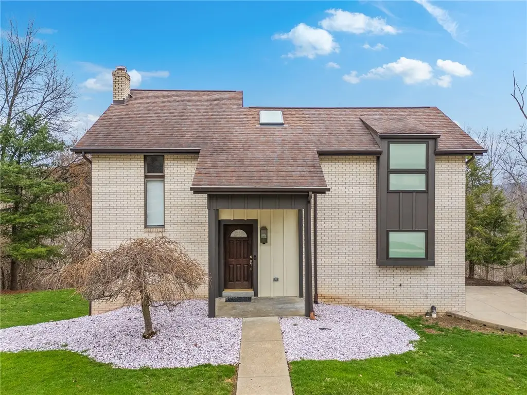 139 Cassia Dr, Clairton, PA 15025 - #1