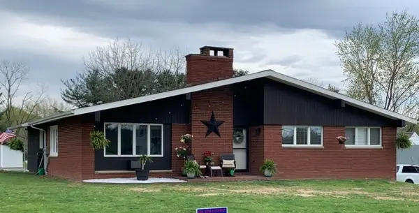 1576 E Laurel Circle, Mount Pleasant, PA 15666