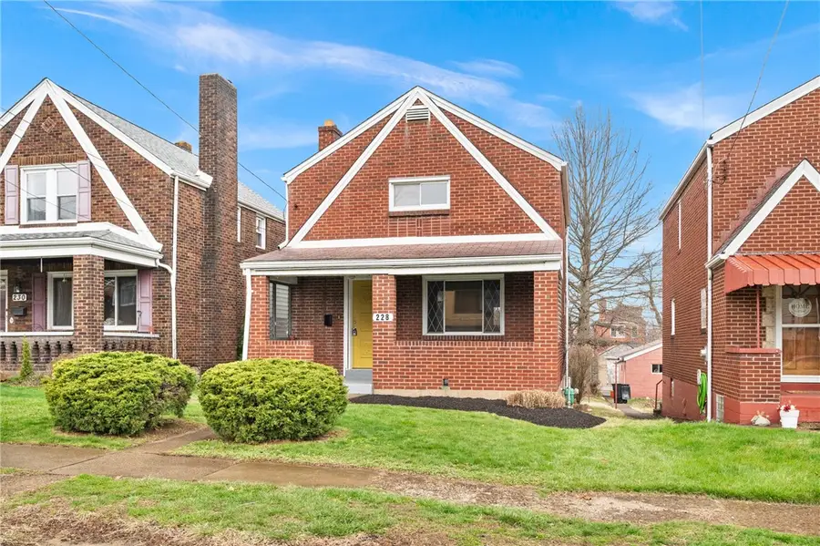 228 W Marigold St, Homestead, PA 15120 - #2