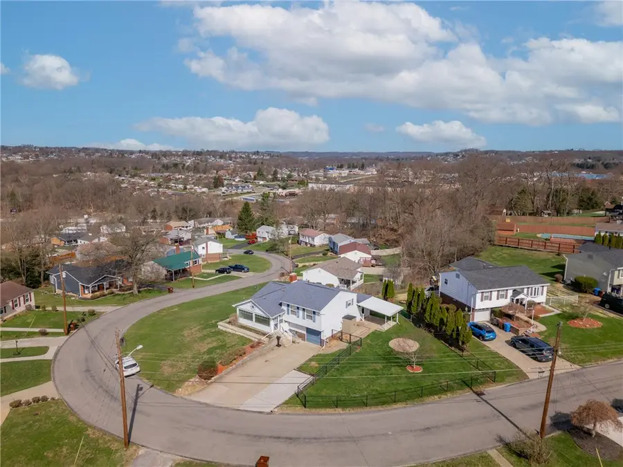 3143 New Hampshire Drive, Lower Burrell, PA 15068 - #2