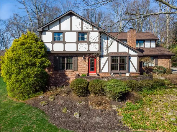 3863 Grove Road, Gibsonia, PA 15044