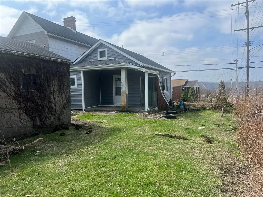 1227 Porter St, Conway, PA 15027 - #1