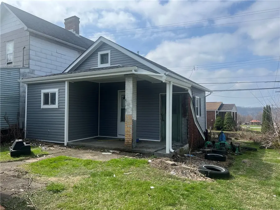 1227 Porter St, Conway, PA 15027 - #2