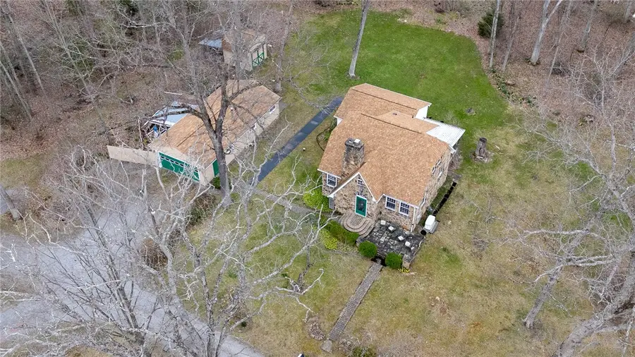 354 Creek Dr., Slippery Rock, PA 16057 - #2