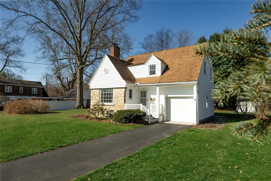 318 Garden Ave, Grove City, PA 16127 - #2