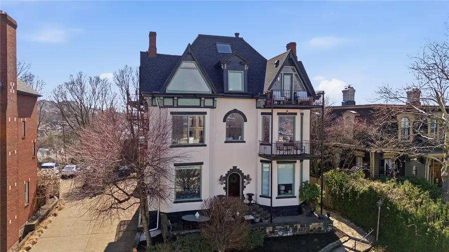 229 Grandview Ave #3, Pittsburgh, PA 15211 - #3