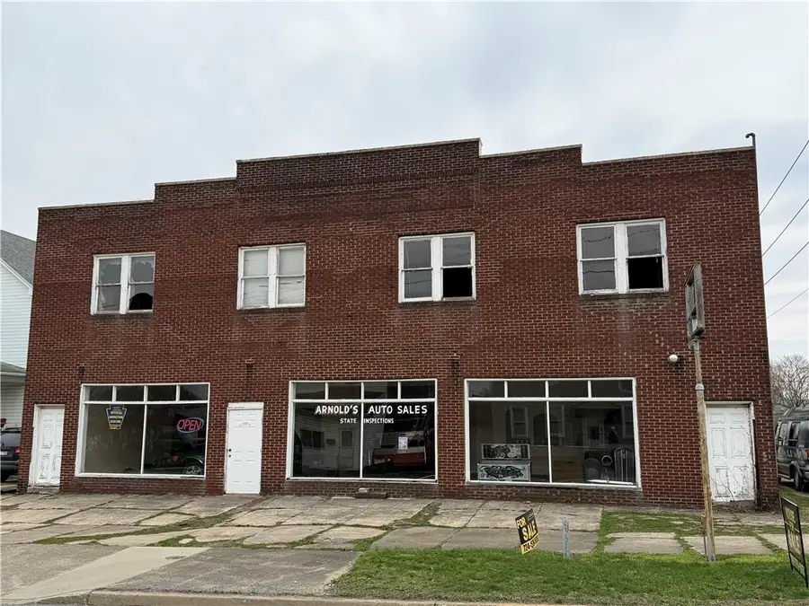 402 Main St, Brownsville, PA 15417 - #2