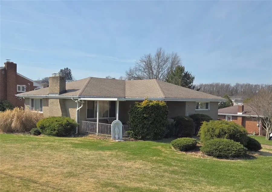 201 Highland Dr, Elizabeth, PA 15037 - #2