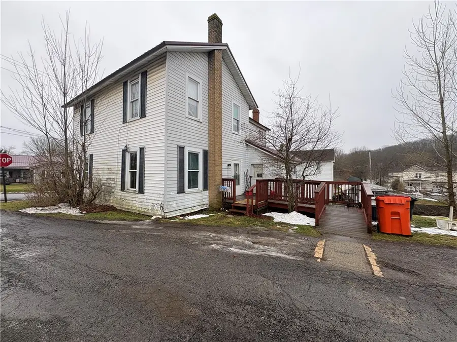 19 S 3rd St, Reynoldsville, PA 15851 - #2