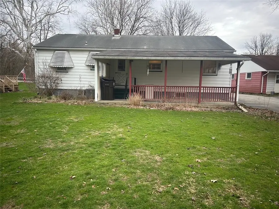 49 Haywood St, West Middlesex, PA 16159 - #3