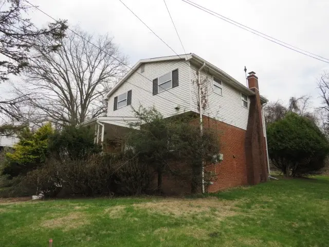 7967 Aber Rd, Verona, PA 15147 - #2