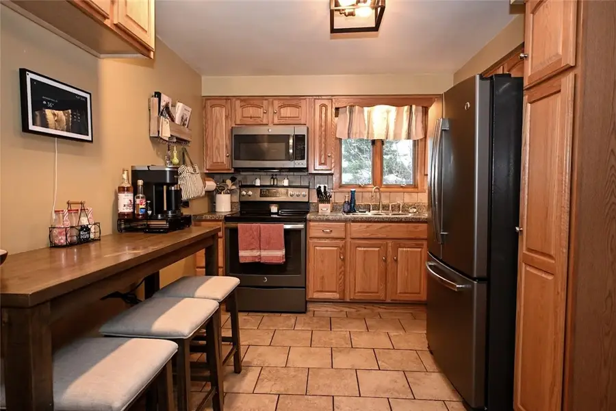 106 Neilson Dr., Clairton, PA 15025 - #2