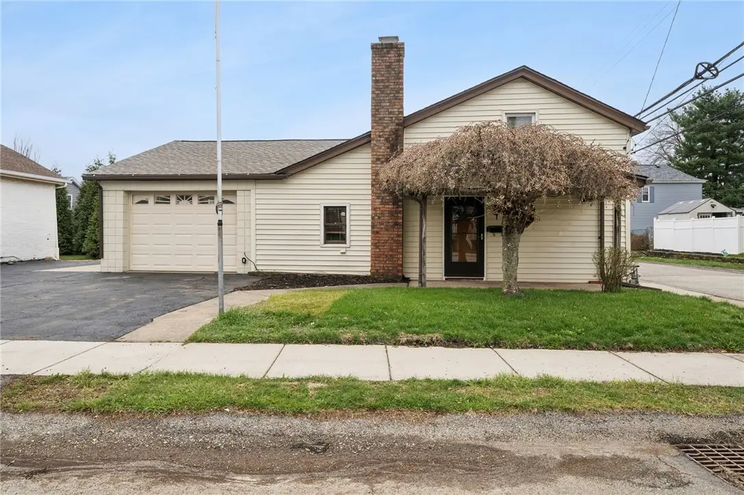 519 6th Ave, Carnegie, PA 15106 - #1