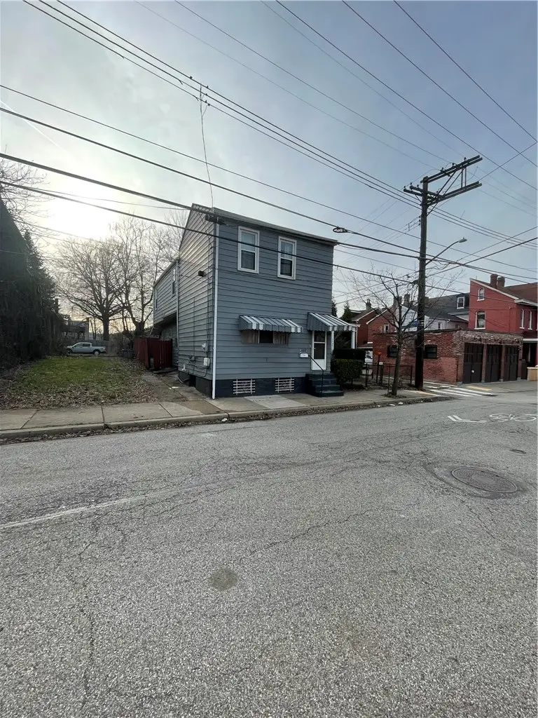1513 Manhattan St, Pittsburgh, PA 15233 - #2