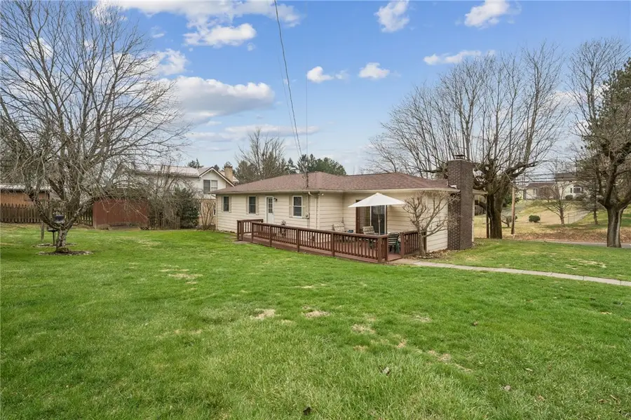 216 Pine Hill Rd, Kittanning, PA 16201 - #2