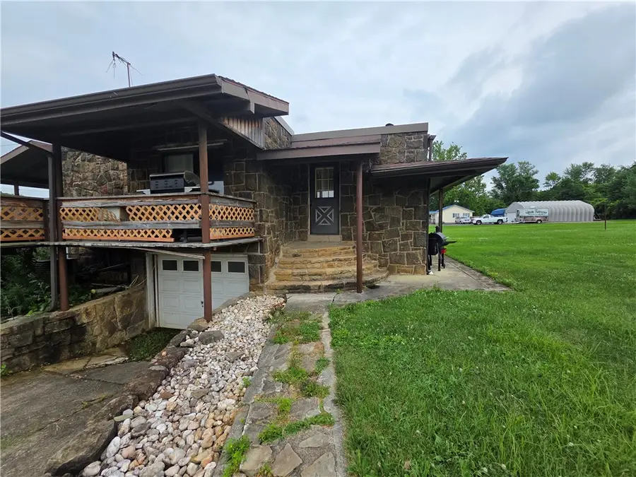 1356 Connellsville Rd, Lemont Furnace, PA 15456 - #3