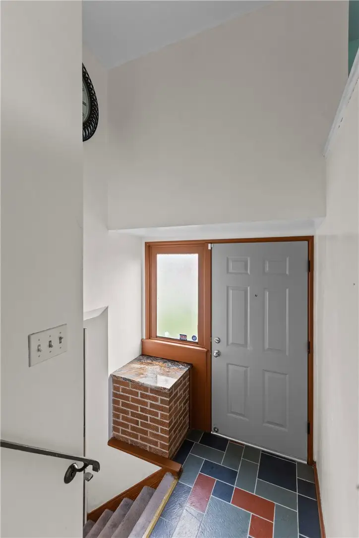 26 Edinburg Dr, Pittsburgh, PA 15235 - #3