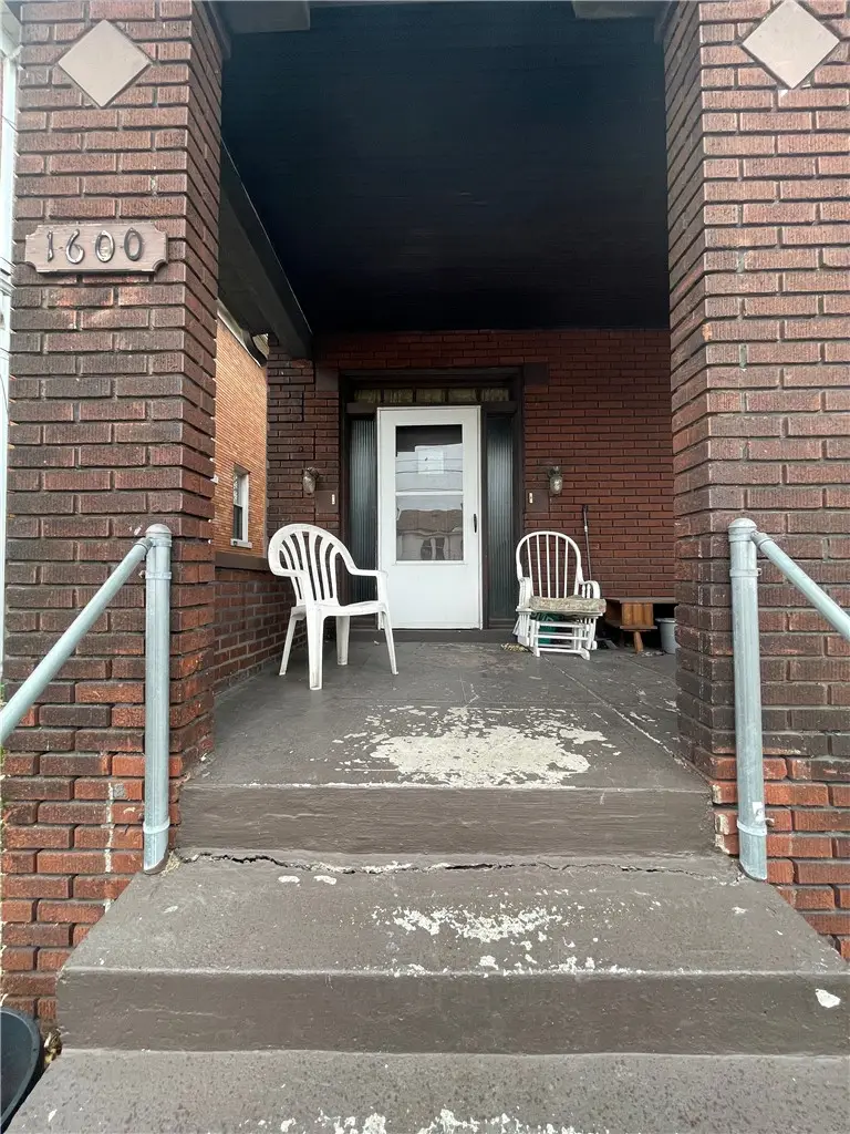 1600 Mcclure St, Homestead, PA 15120 - #2