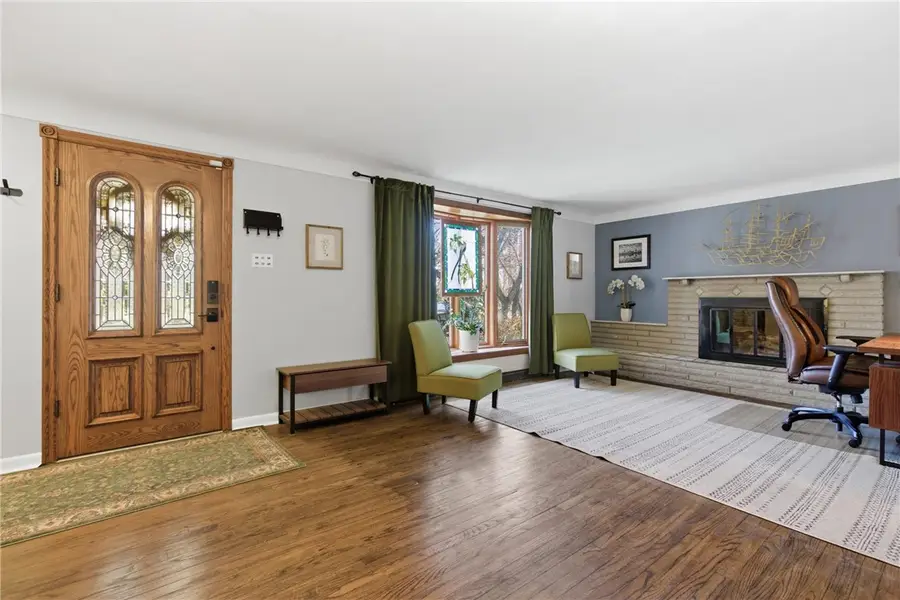 2443 Saunders Station Rd, Monroeville, PA 15146 - #3