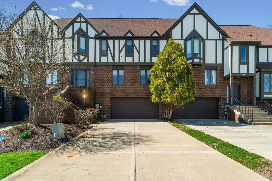 421 Forest Highlands Drive, Pittsburgh, PA 15238 - #2