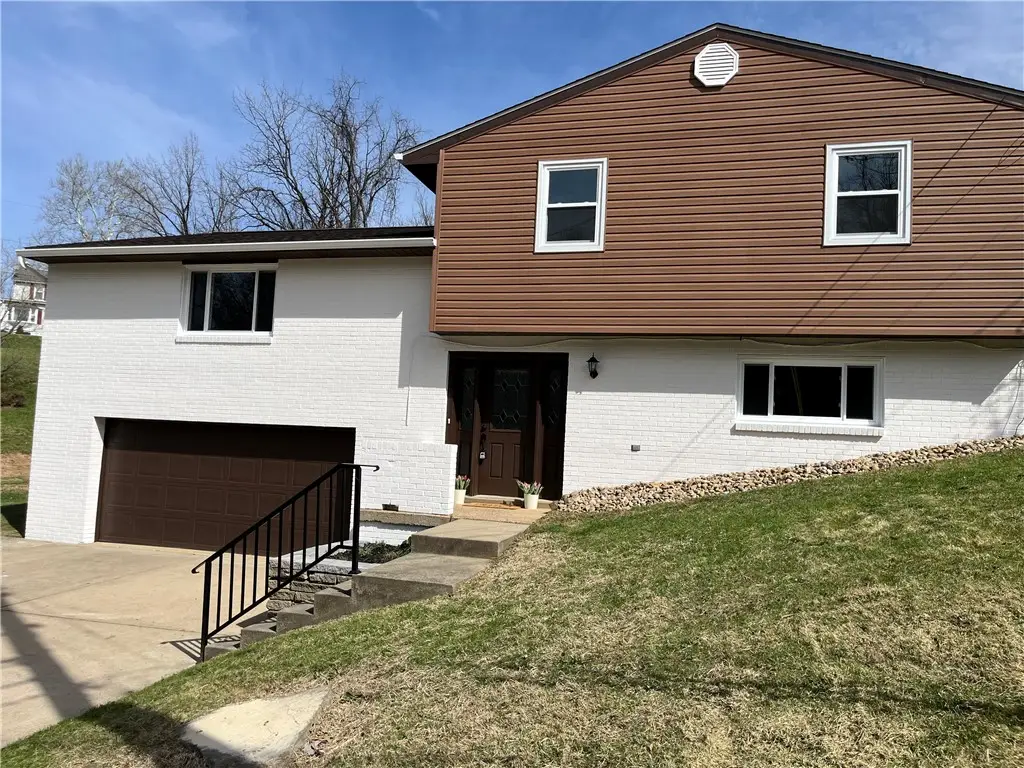 495 Pierson Run Rd, Pittsburgh, PA 15239 - #1