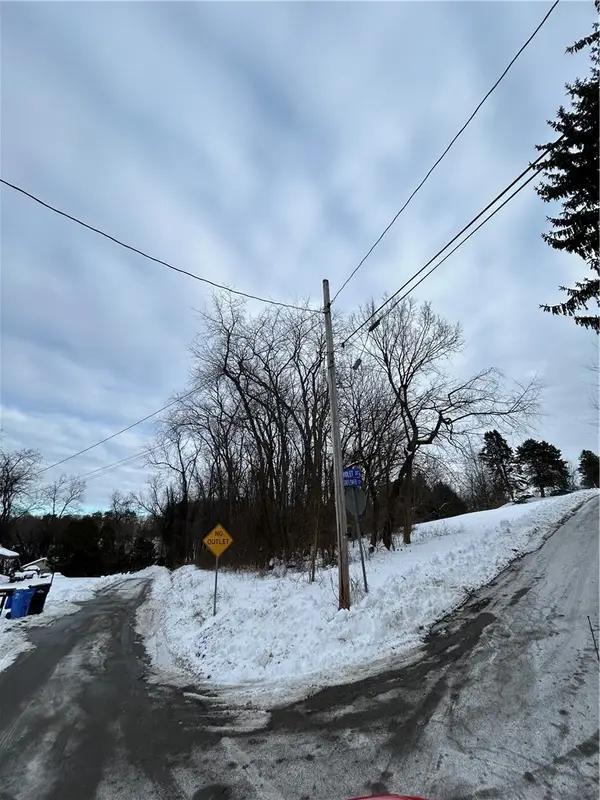 790 Sunflower, Irwin, PA 15642