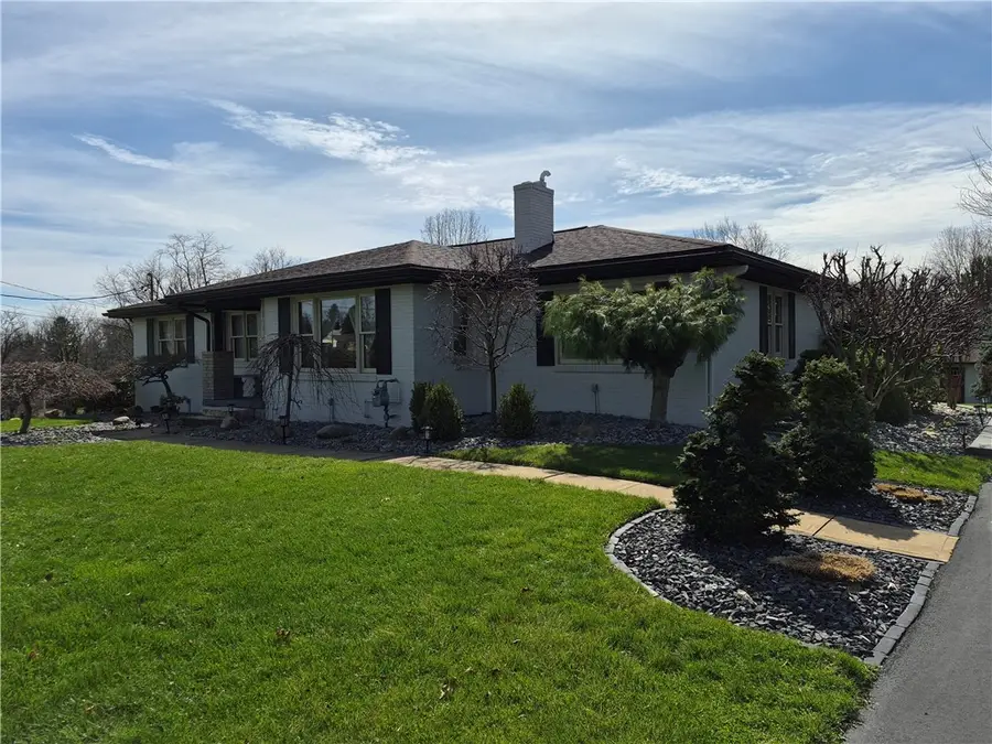 3121 37th St Ext, Beaver Falls, PA 15010 - #2