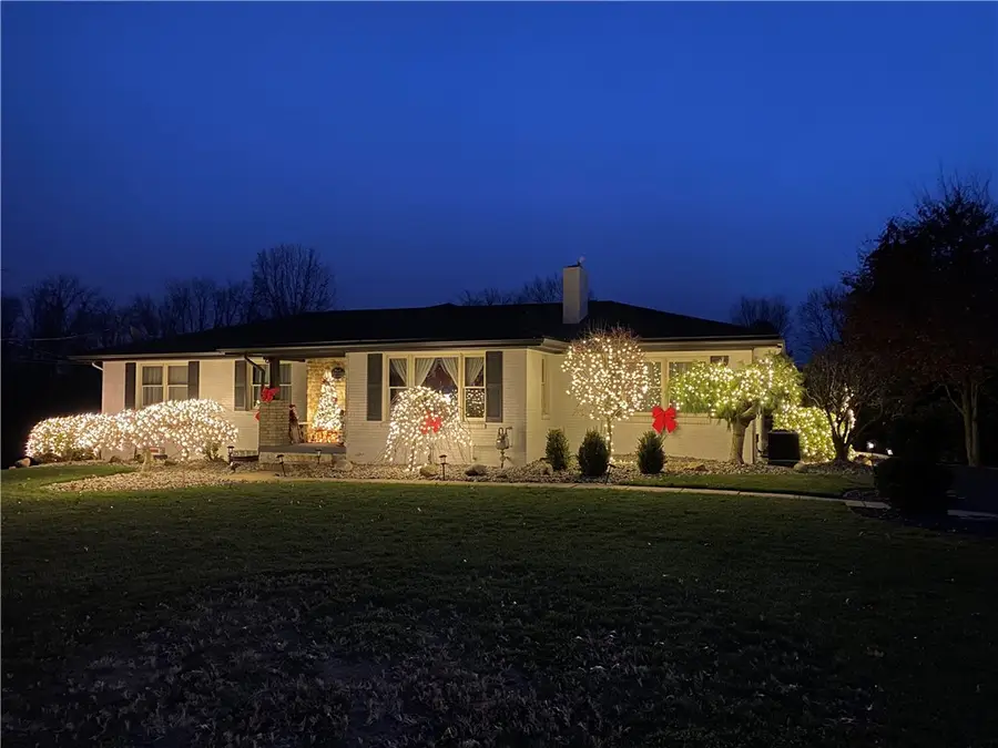 3121 37th St Ext, Beaver Falls, PA 15010 - #3