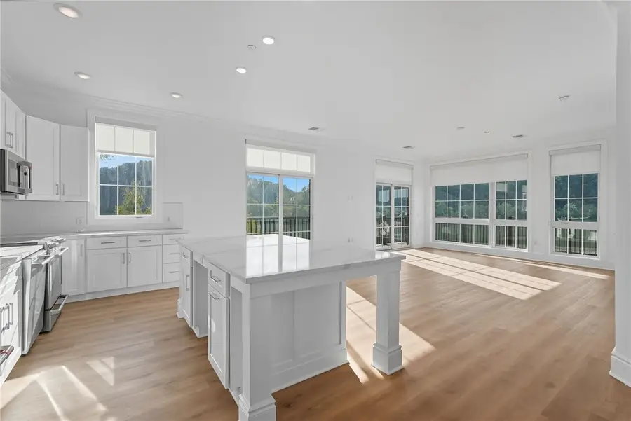 1 1st Street #301, Oakmont, PA 15139 - #3