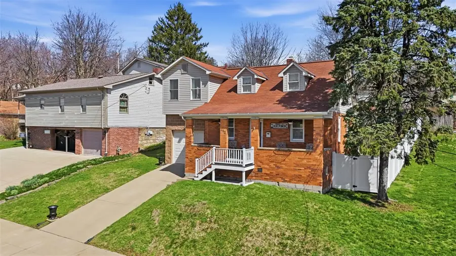 252 Berry St, Baden, PA 15005 - #2