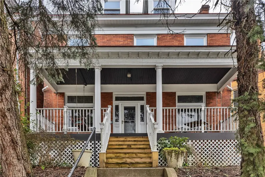 988 Greenfield Ave, Pittsburgh, PA 15217 - #2