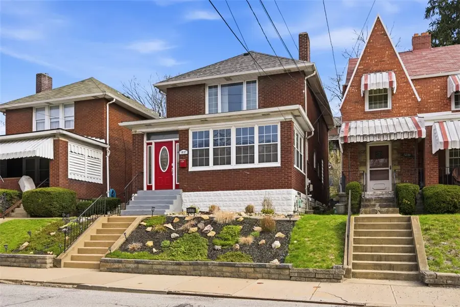 1037 Woodbourne Ave, Pittsburgh, PA 15226 - #2