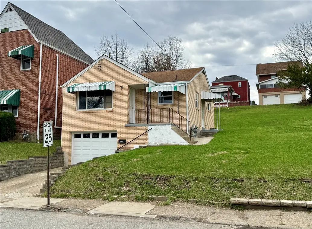 418 Baker Ave, Clairton, PA 15025 - #1