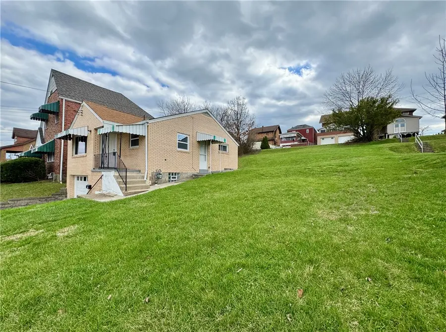 418 Baker Ave, Clairton, PA 15025 - #3