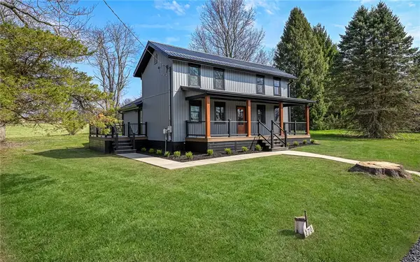 270 Laurel Rock Dr, Beaver Falls, PA 15010