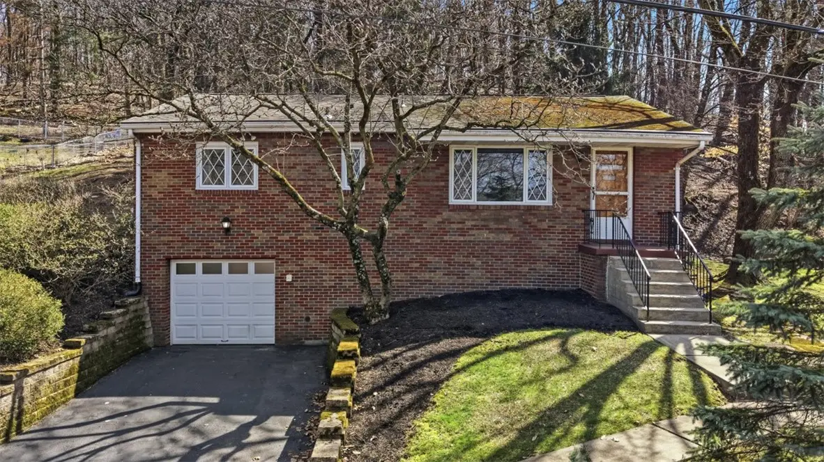 118 Kentzel Rd, Pittsburgh, PA 15237 - #1