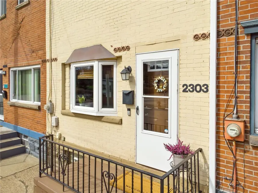 2303 Sidney St, Pittsburgh, PA 15203 - #2