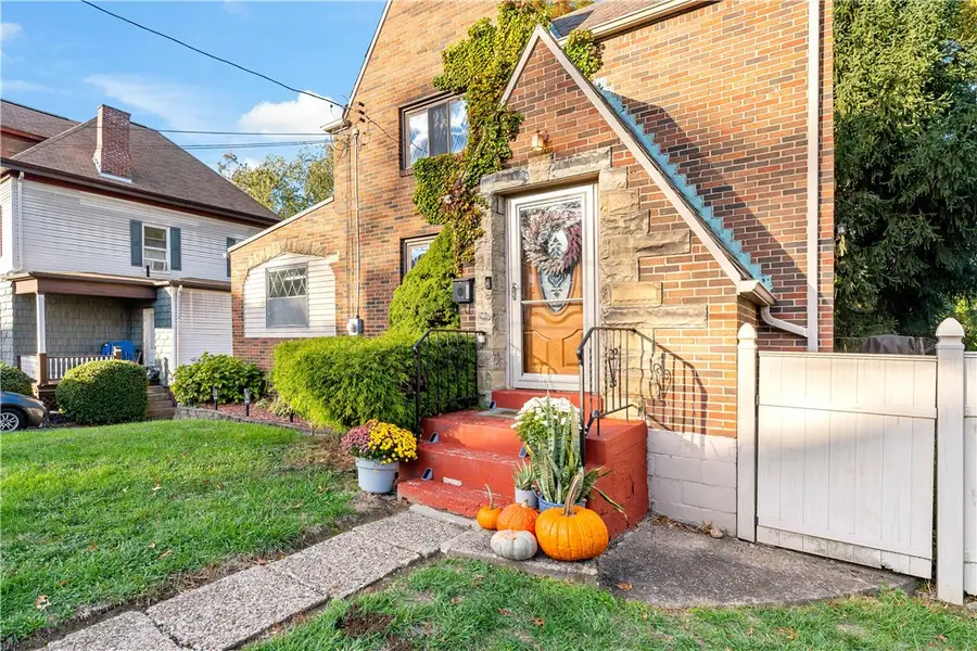 720 Clinton Pl, Pittsburgh, PA 15202 - #2