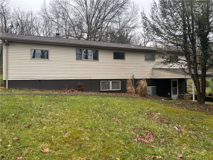 151 Locust St, Hopwood, PA 15445 - #2